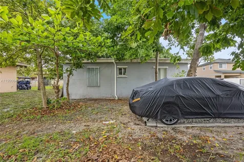 2901 NW 9th Court Fort Lauderdale FL 33311