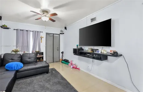 2901 NW 9th Court Fort Lauderdale FL 33311