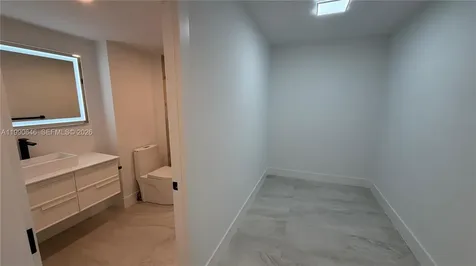 1800 NE 114th Street Miami FL 33181