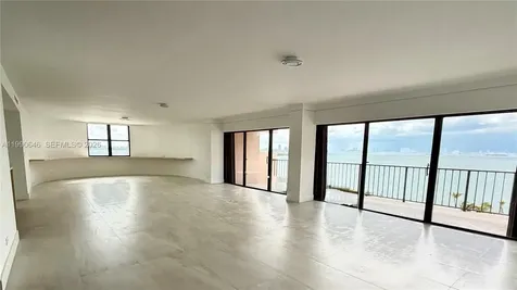 1800 NE 114th Street Miami FL 33181