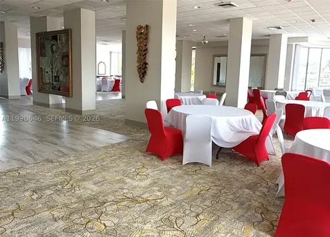 1800 NE 114th Street Miami FL 33181