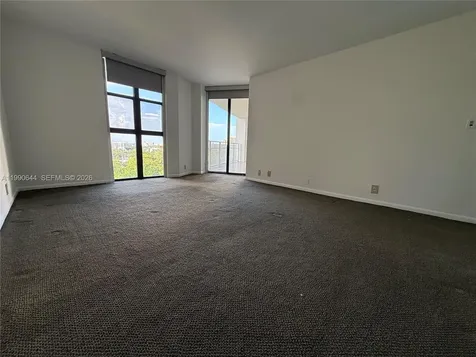 2000 Towerside Terrace Miami FL 33138
