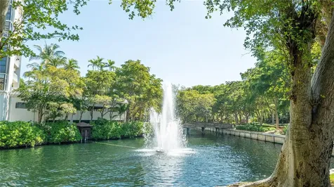 2000 Towerside Terrace Miami FL 33138