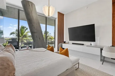 2675 S Bayshore Drive Miami FL 33133