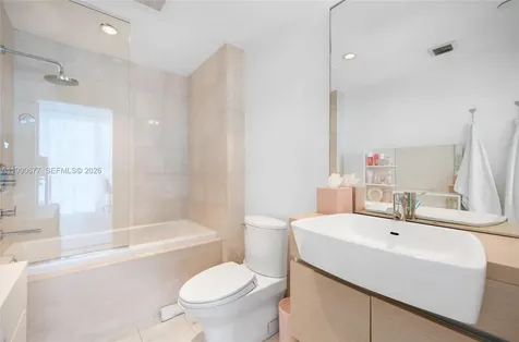 200 Biscayne Boulevard Way Miami FL 33131