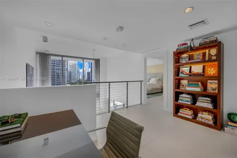 200 Biscayne Boulevard Way Miami FL 33131