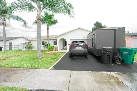 26581 SW 122nd Court Homestead FL 33032