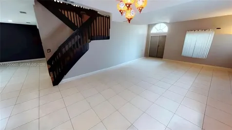 1040 NW 185th Avenue Pembroke Pines FL 33029