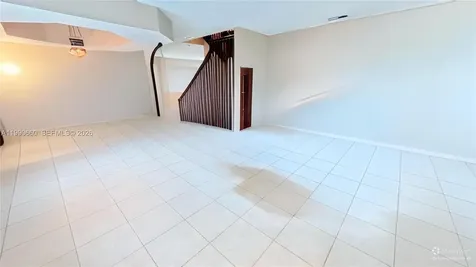 1040 NW 185th Avenue Pembroke Pines FL 33029