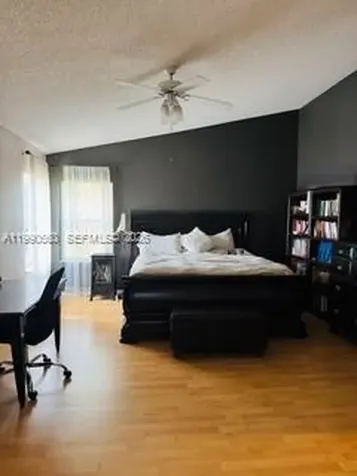 1040 NW 185th Avenue Pembroke Pines FL 33029
