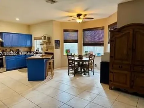 1040 NW 185th Avenue Pembroke Pines FL 33029