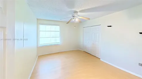 1040 NW 185th Avenue Pembroke Pines FL 33029