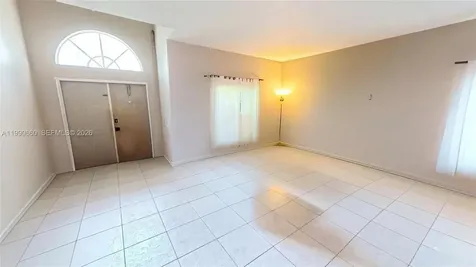 1040 NW 185th Avenue Pembroke Pines FL 33029