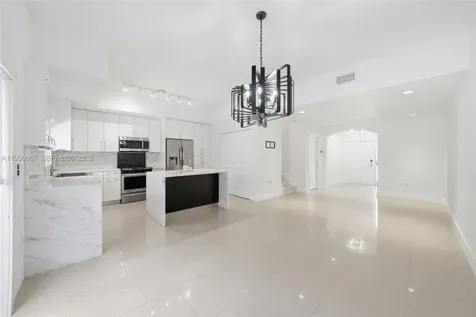 22242 SW 88th Path Cutler Bay FL 33190
