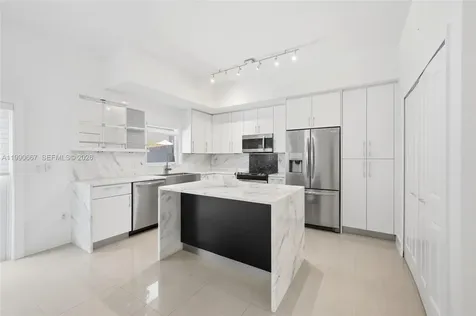 22242 SW 88th Path Cutler Bay FL 33190