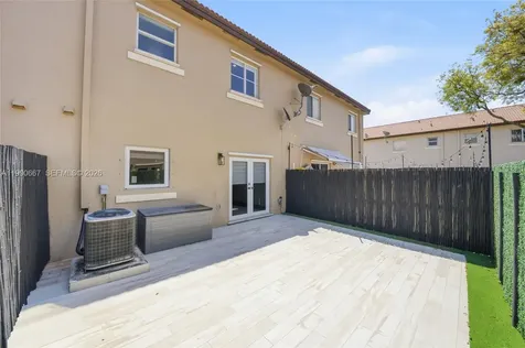 22242 SW 88th Path Cutler Bay FL 33190