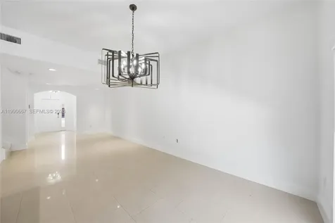 22242 SW 88th Path Cutler Bay FL 33190