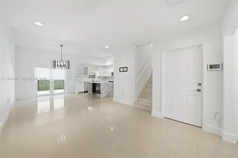 22242 SW 88th Path Cutler Bay FL 33190