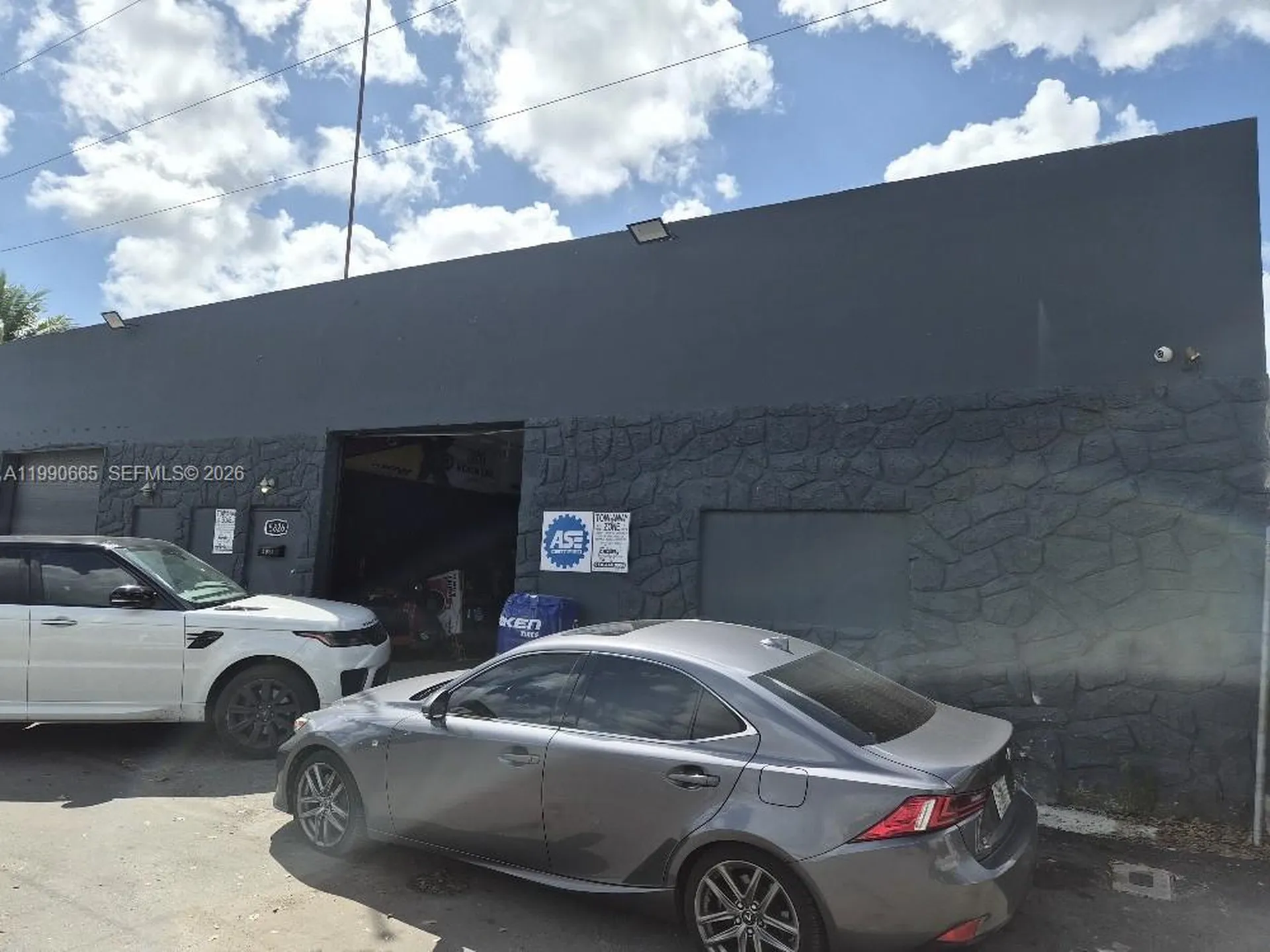 5824 Dewey Street Hollywood FL 33023