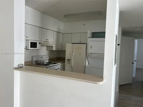 5091 NW 7th Street Miami FL 33126