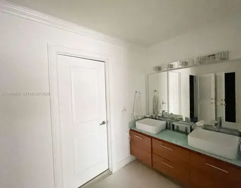 9801 Collins Avenue Bal Harbour FL 33154