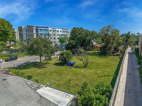 1000 SW 30th Avenue Miami FL 33135