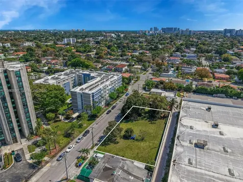 1000 SW 30th Avenue Miami FL 33135