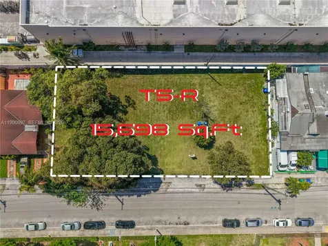 1000 SW 30th Avenue Miami FL 33135