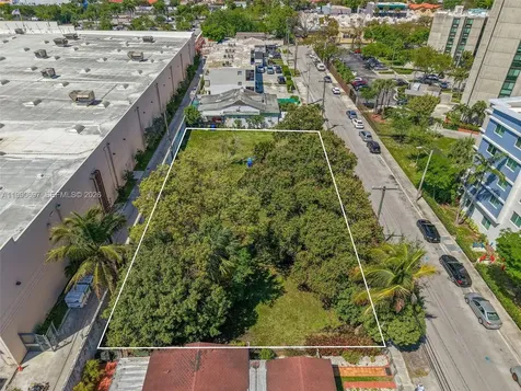 1000 SW 30th Avenue Miami FL 33135