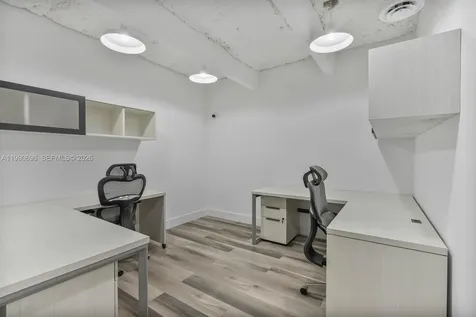 2075 W 76th Street Hialeah FL 33016