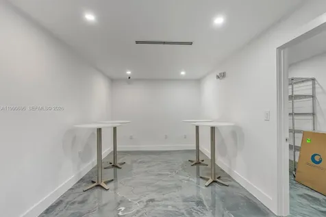 2075 W 76th Street Hialeah FL 33016