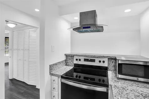 4211 NW 19th Street Lauderhill FL 33313
