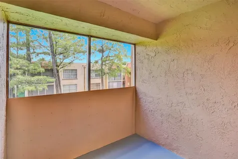 4211 NW 19th Street Lauderhill FL 33313