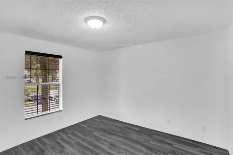4211 NW 19th Street Lauderhill FL 33313