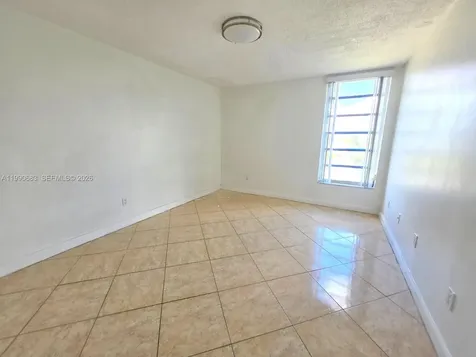 310 Fontainebleau Boulevard Miami FL 33172
