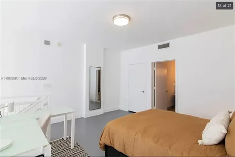 253 NE 2nd Street Miami FL 33132