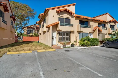 10206 SW 77th Court Miami FL 33156