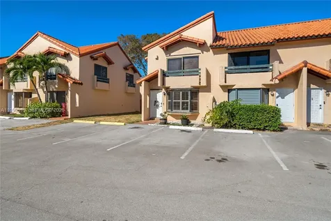 10206 SW 77th Court Miami FL 33156
