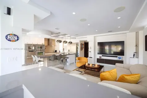 11143 NW 72nd Terrace Doral FL 33178