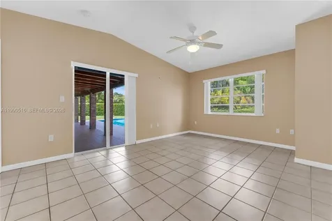 10020 SW 102nd Avenue Road Miami FL 33176