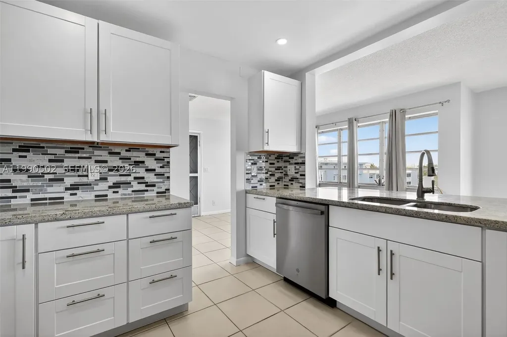 329 SE 3rd Street Hallandale Beach FL 33009