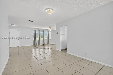 329 SE 3rd Street Hallandale Beach FL 33009