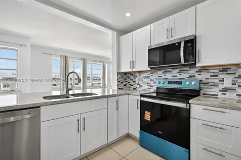329 SE 3rd Street Hallandale Beach FL 33009