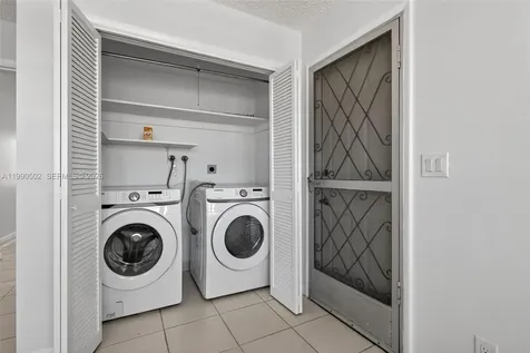 329 SE 3rd Street Hallandale Beach FL 33009