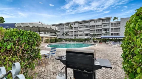 329 SE 3rd Street Hallandale Beach FL 33009