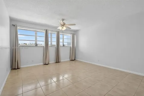 329 SE 3rd Street Hallandale Beach FL 33009
