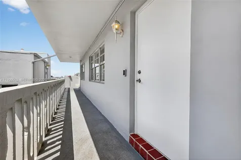 329 SE 3rd Street Hallandale Beach FL 33009