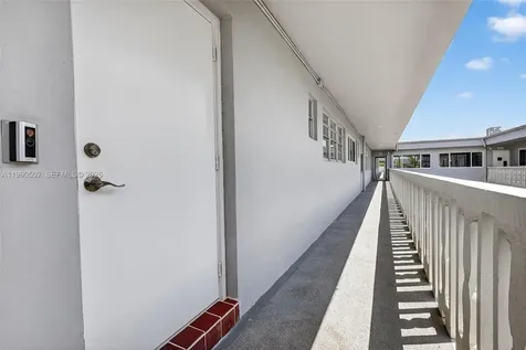 329 SE 3rd Street Hallandale Beach FL 33009