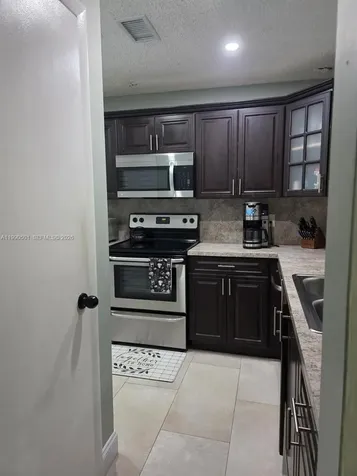 893 SW 120th Way Davie FL 33325