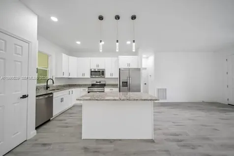 3908 Garienda Avenue Sebring FL 33872